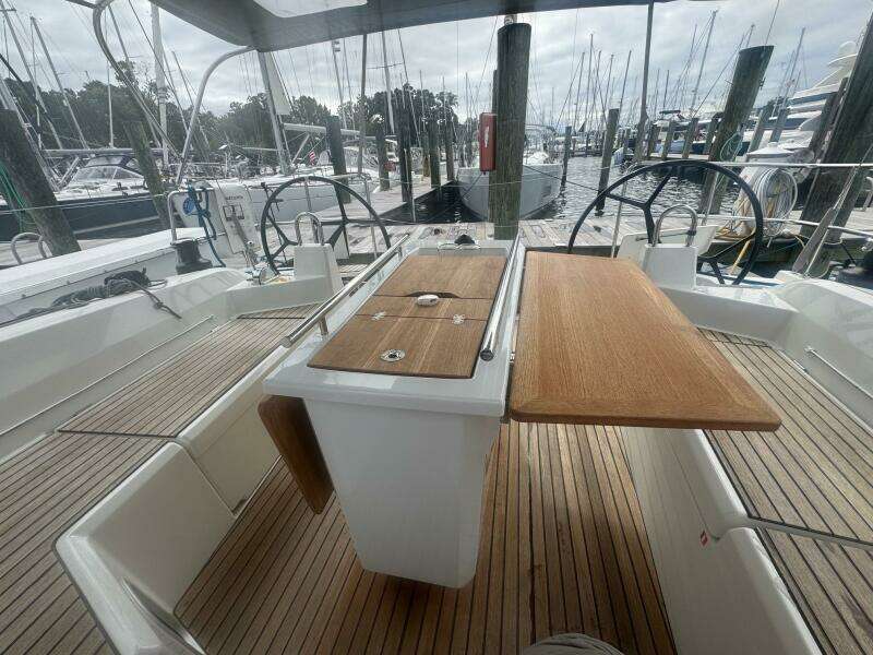 Bluebird 40ft Beneteau Yacht For Sale