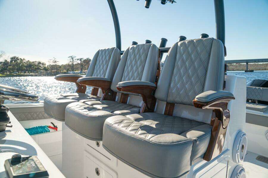 36ft Front Runner Yacht For Sale