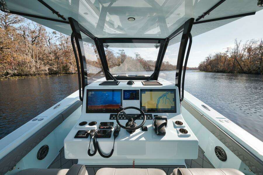 39ft Front Runner Yacht For Sale