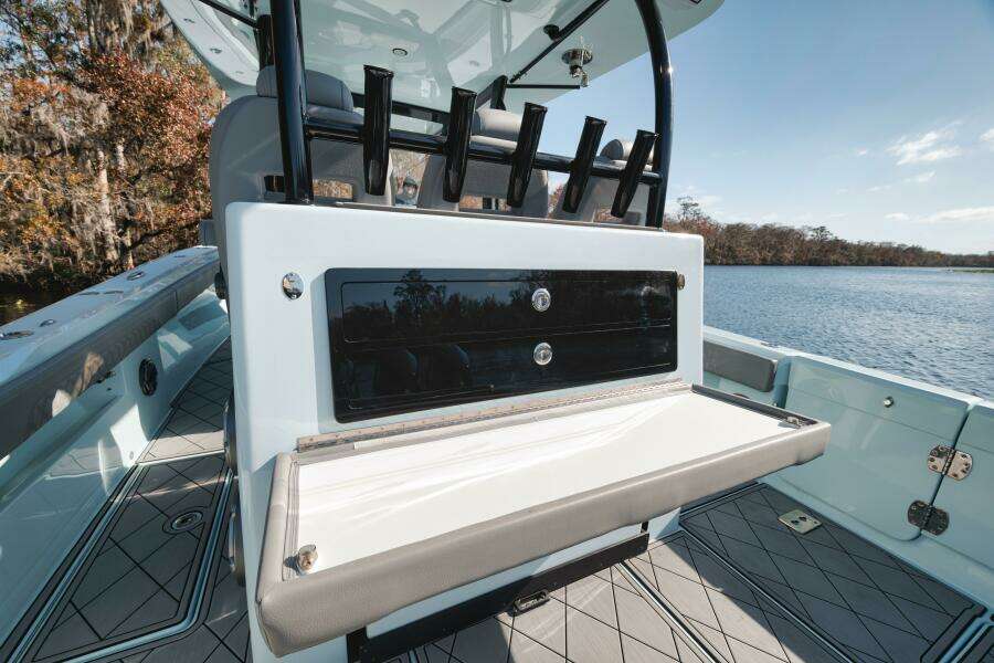 39ft Front Runner Yacht For Sale