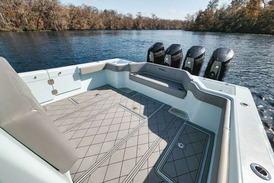39ft Front Runner Yacht For Sale