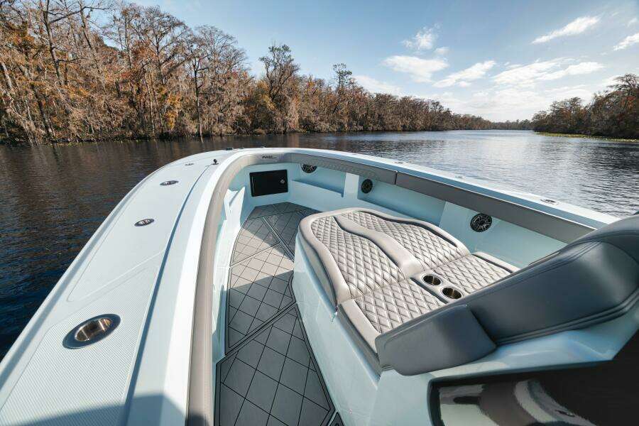 39ft Front Runner Yacht For Sale