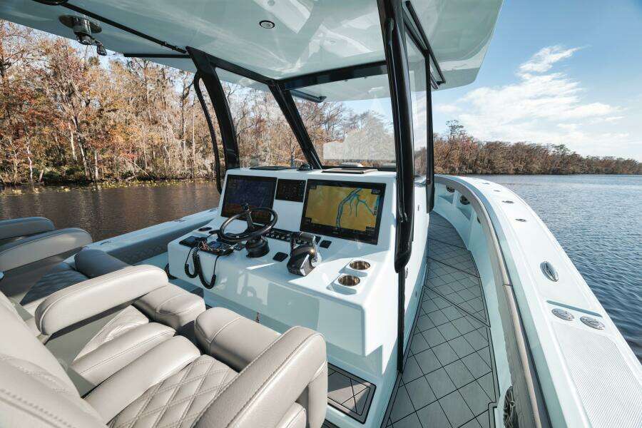 39ft Front Runner Yacht For Sale