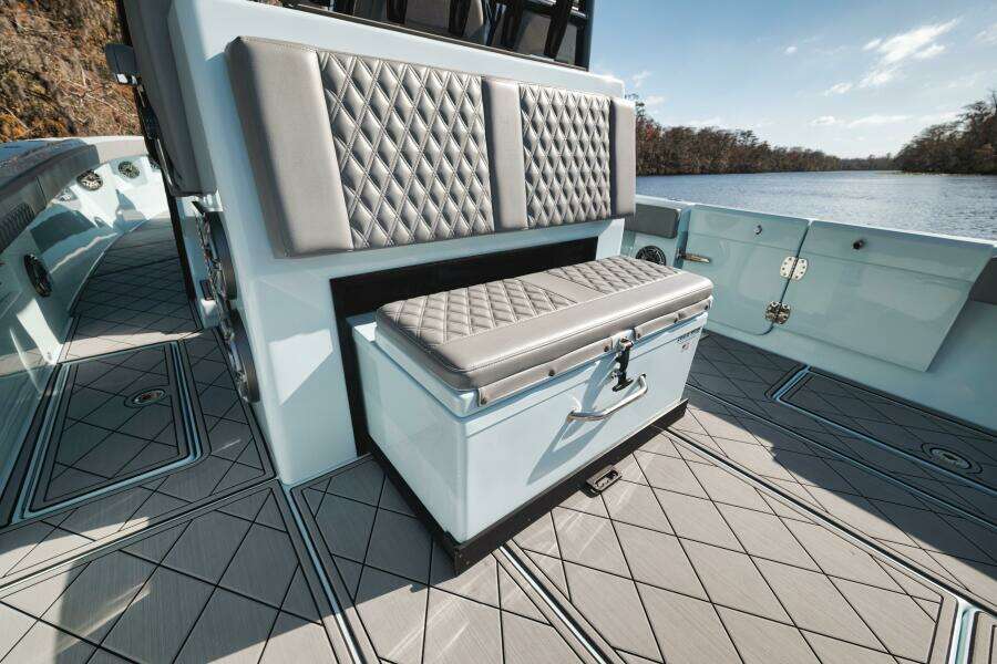 39ft Front Runner Yacht For Sale