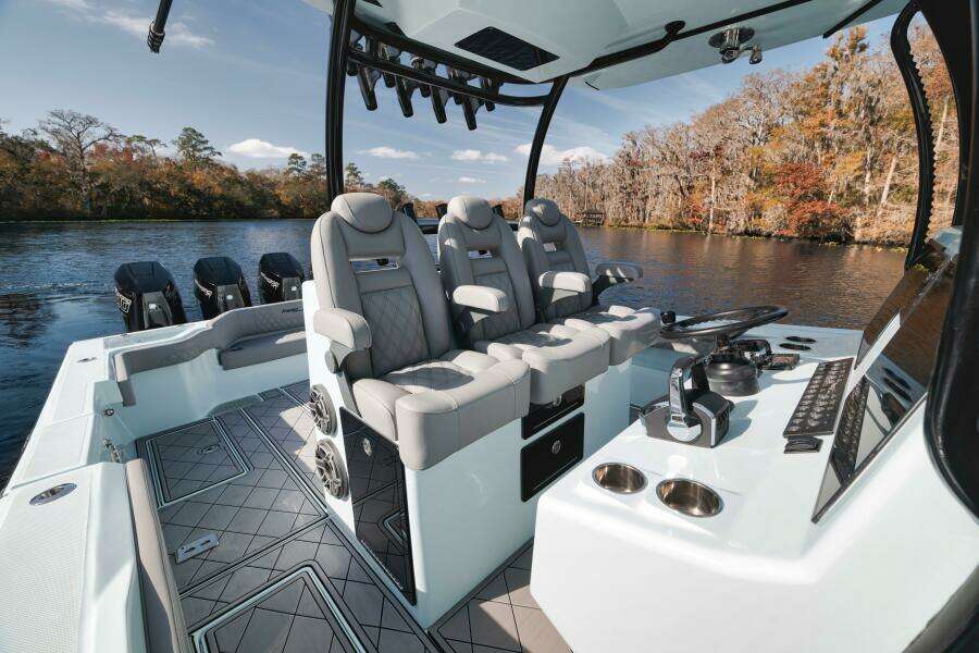 39ft Front Runner Yacht For Sale