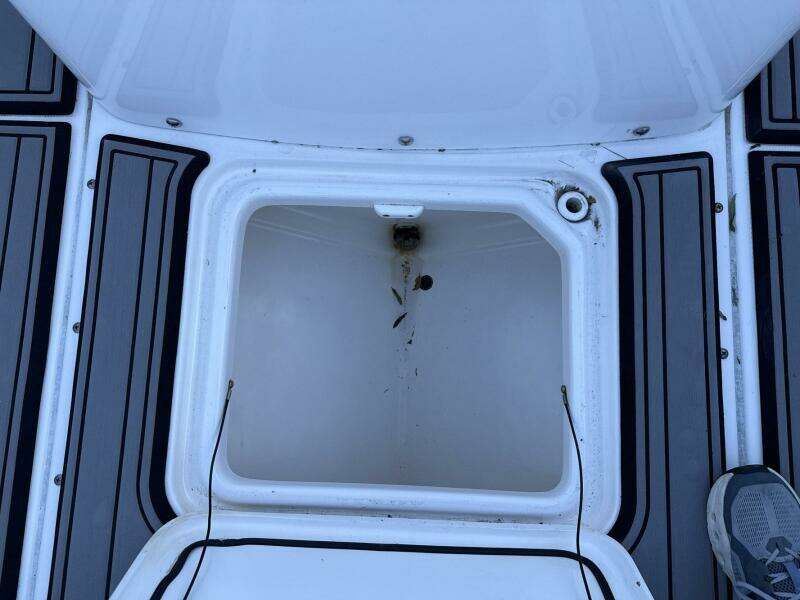 24ft Everglades Yacht For Sale