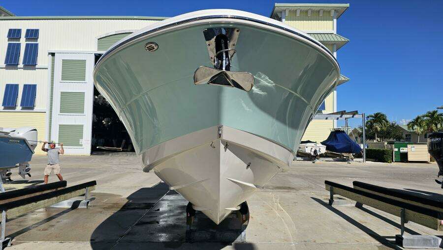 31ft Robalo Yacht For Sale