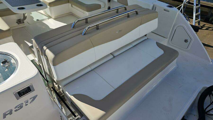 31ft Robalo Yacht For Sale