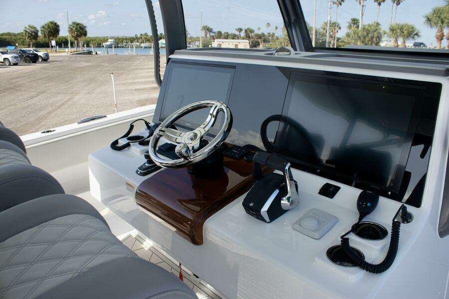 43ft Front Runner Yacht For Sale
