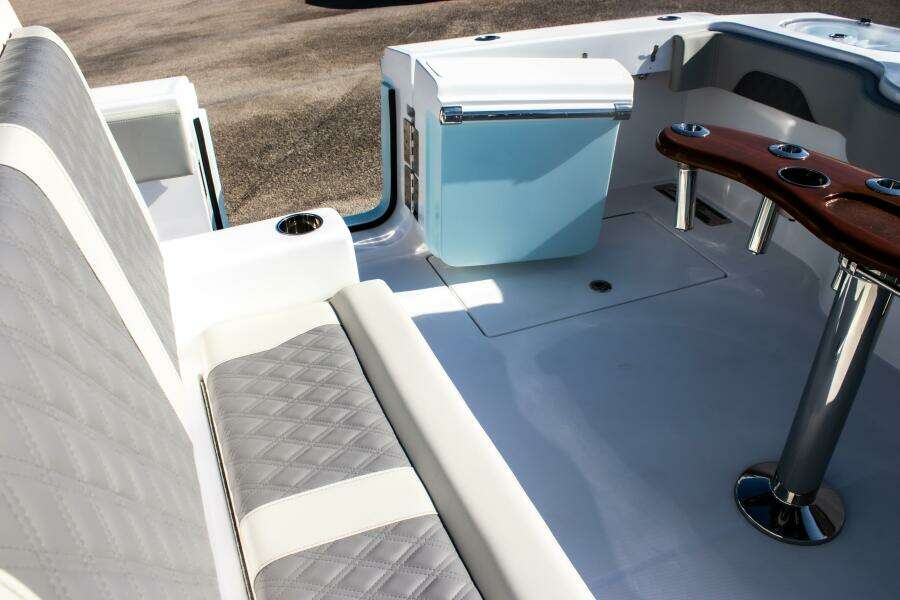 43ft Front Runner Yacht For Sale