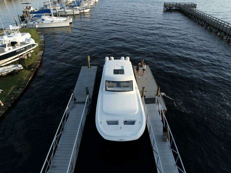 43ft Front Runner Yacht For Sale