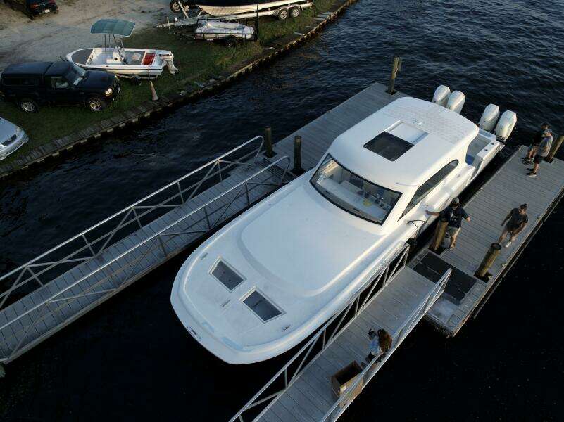 43ft Front Runner Yacht For Sale