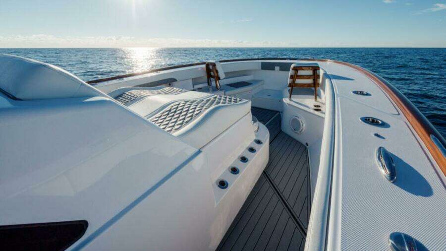47ft Front Runner Yacht For Sale