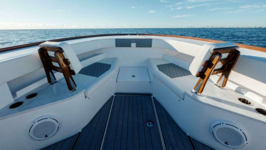 47ft Front Runner Yacht For Sale