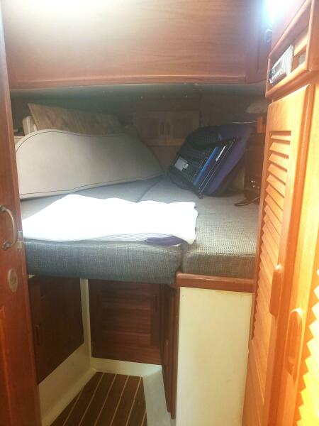 34' 1990 Pacific Seacraft Crealock