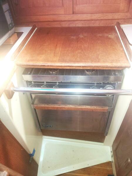 34' 1990 Pacific Seacraft Crealock