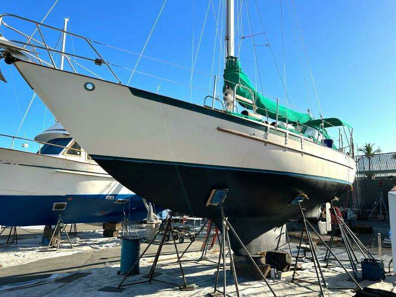 TAPESTRY 34ft Pacific Seacraft Yacht For Sale