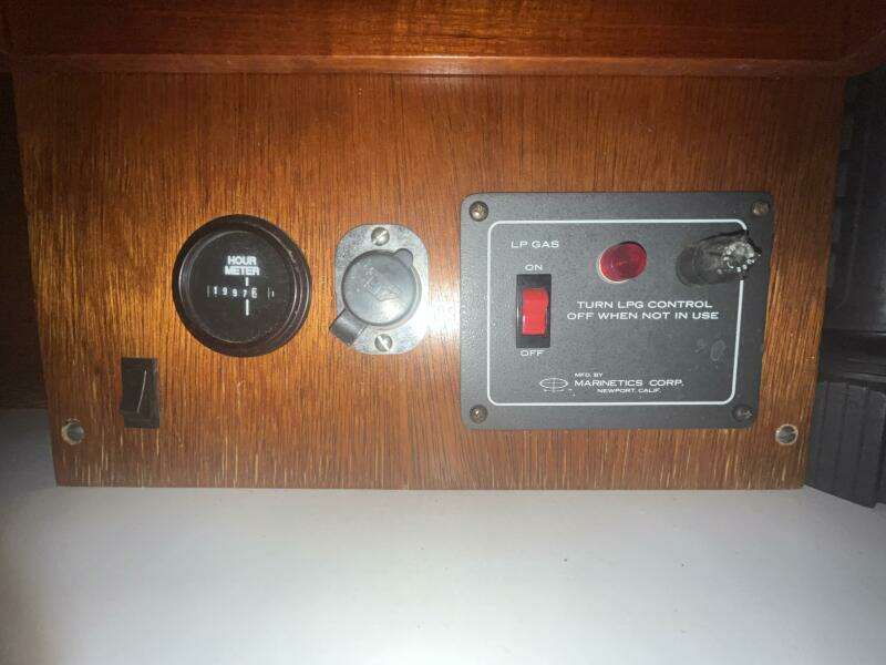 34ft Hinckley Yacht For Sale