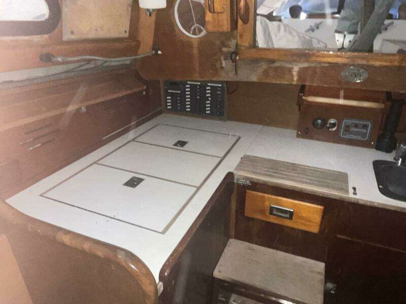 34ft Hinckley Yacht For Sale