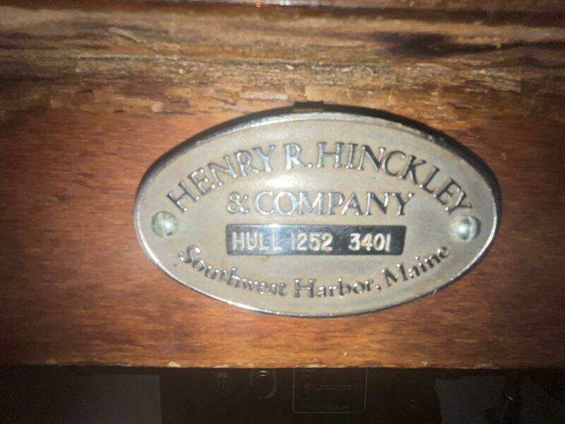 34ft Hinckley Yacht For Sale