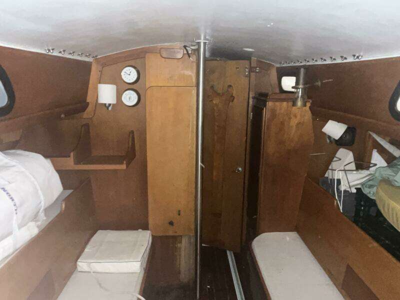 34ft Hinckley Yacht For Sale