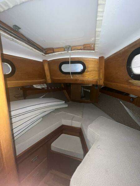 34ft Hinckley Yacht For Sale