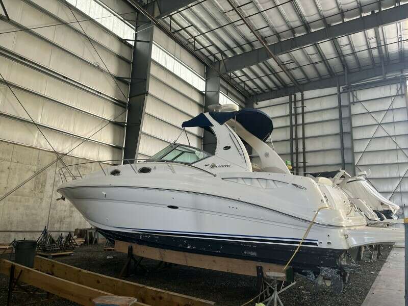 32ft Sea Ray Yacht For Sale