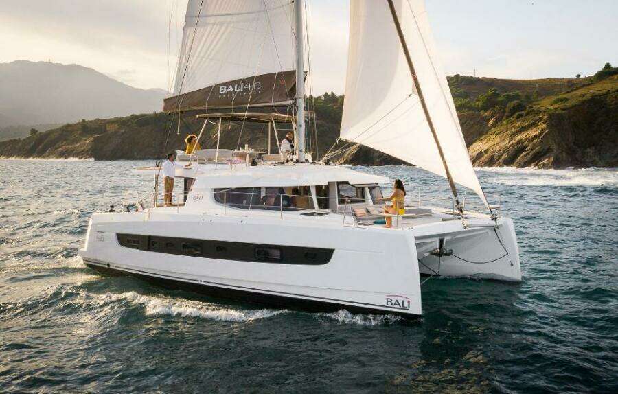 Catamaran Bali 4.6