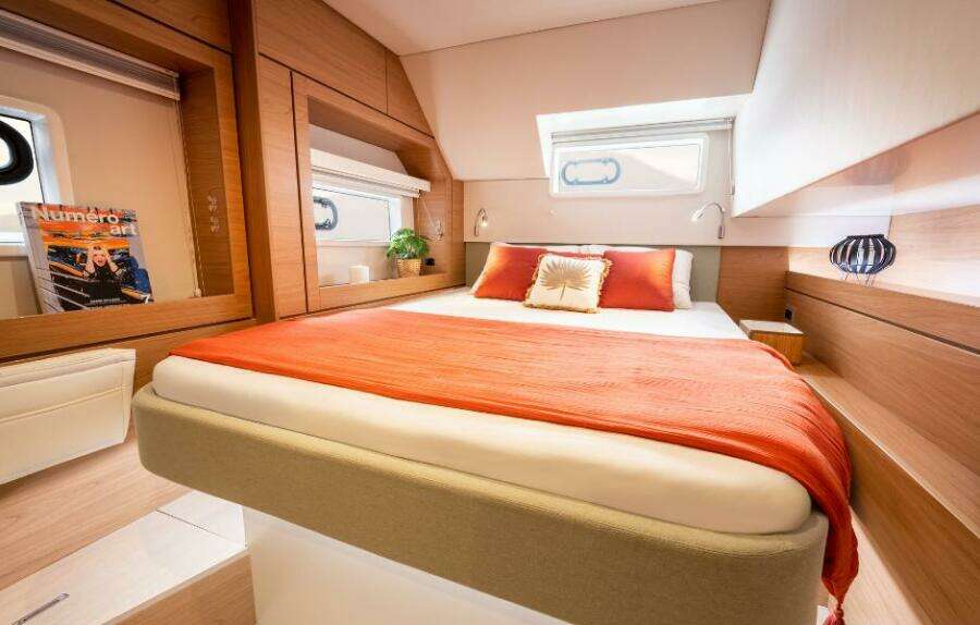 Bali 4.6 cabin interior