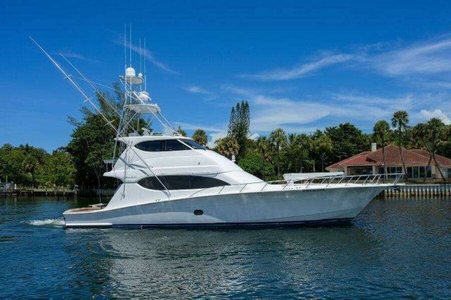 68ft Hatteras Yacht For Sale