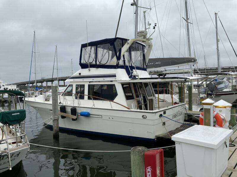 40' Kha Shing port aft profile2 40' Kha Shing port aft profile2