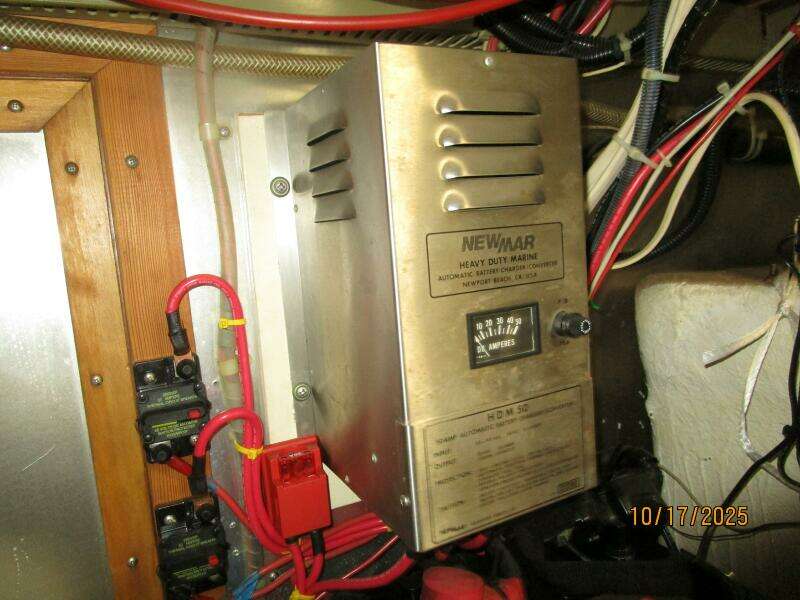 40' Kha Shing battery charger 40' Kha Shing battery charger