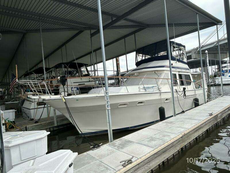 40' Kha Shing port forward profile 40' Kha Shing port forward profile