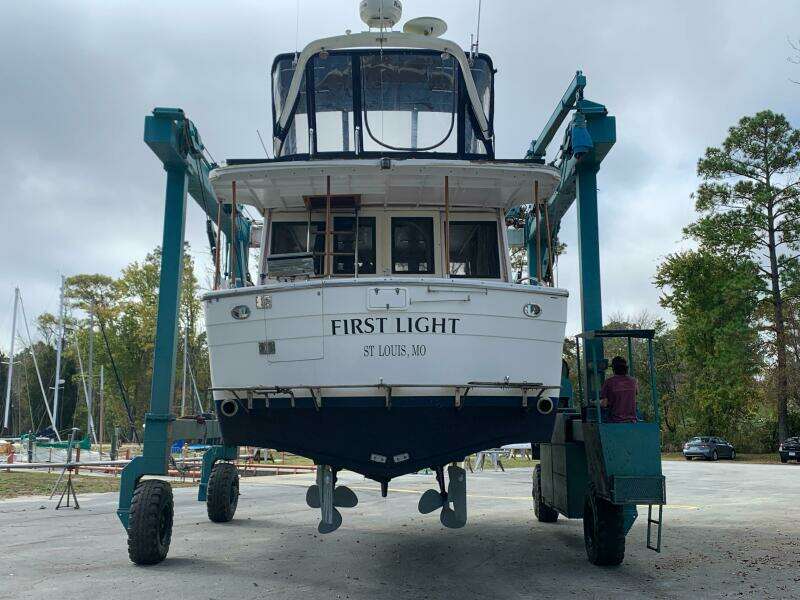 40' Kha Shing hauled out2 40' Kha Shing hauled out2