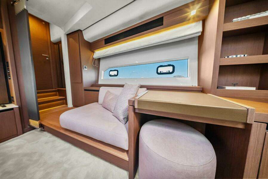 2023 Prestige X70 'Charlotte' 2023 Prestige X70 'Charlotte'