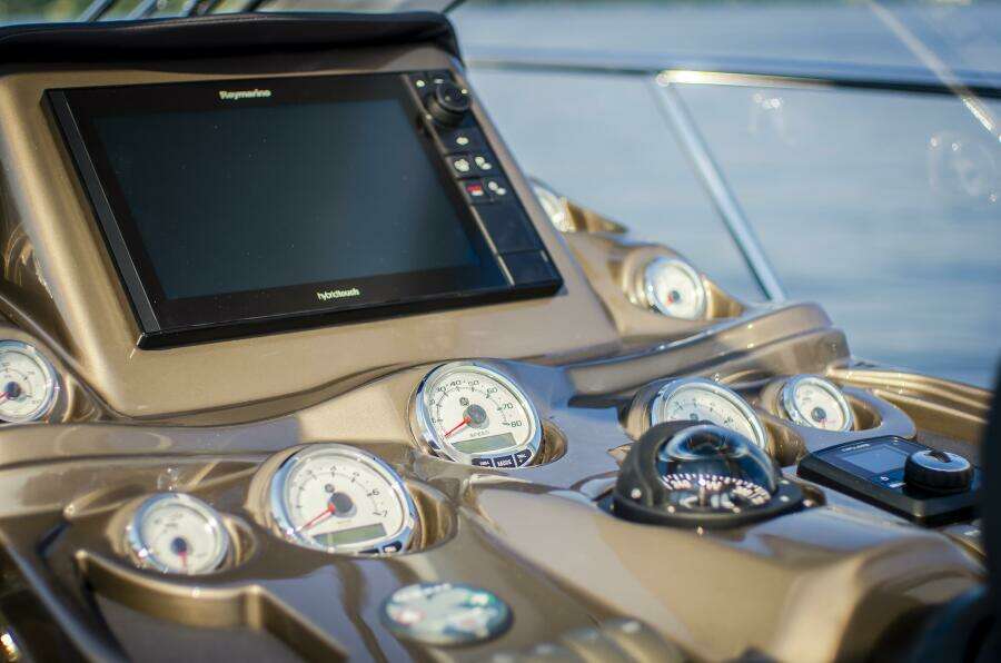 Custom Order Your 33 HT 33ft Cobrey Yacht For Sale