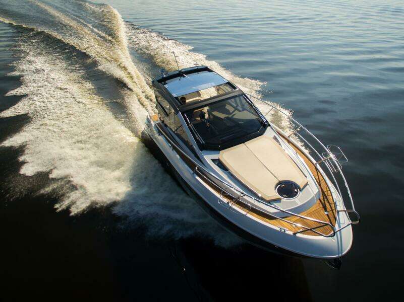 Custom Order Your 33 HT 33ft Cobrey Yacht For Sale