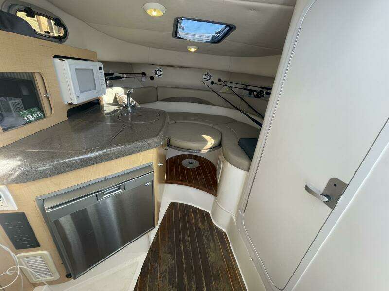 Mad Fish 28ft Boston Whaler Yacht For Sale
