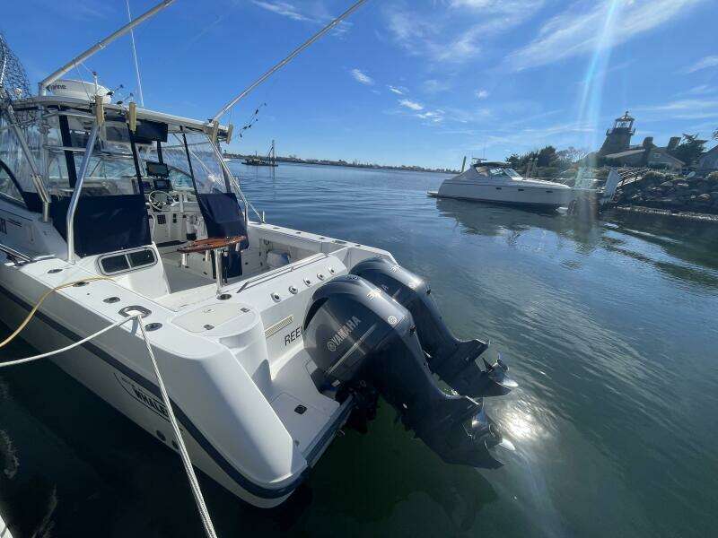 Mad Fish 28ft Boston Whaler Yacht For Sale
