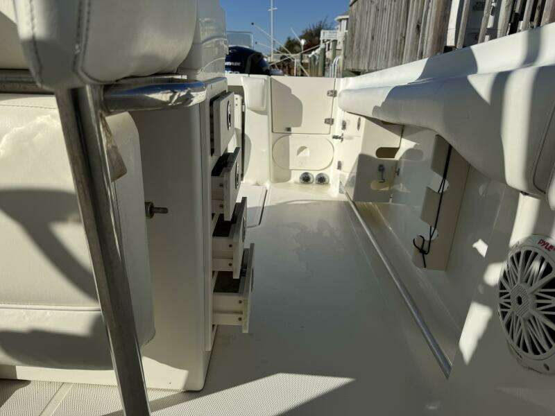 33ft Hydra Sports Yacht For Sale