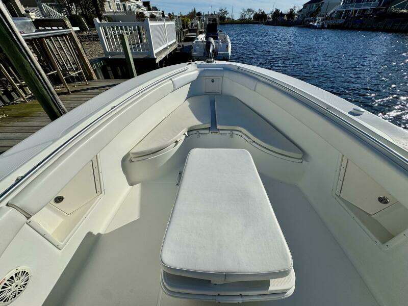 33ft Hydra Sports Yacht For Sale