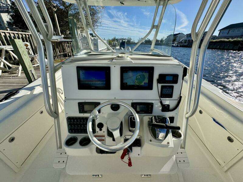 33ft Hydra Sports Yacht For Sale