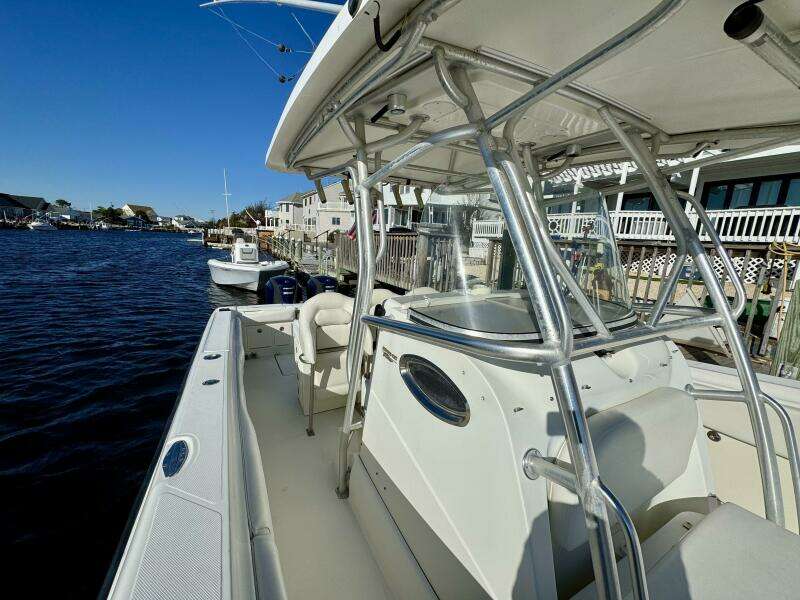 33ft Hydra Sports Yacht For Sale
