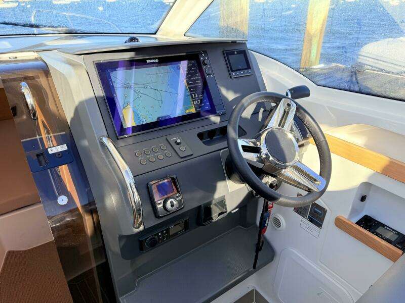 30ft Nimbus Yacht For Sale