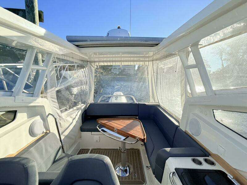 30ft Nimbus Yacht For Sale