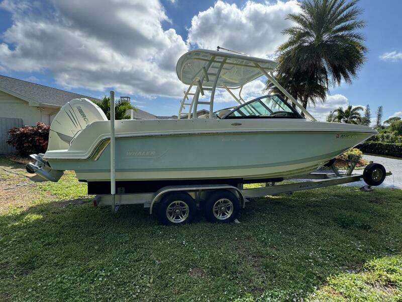 23ft Boston Whaler Yacht For Sale 23ft Boston Whaler Yacht For Sale