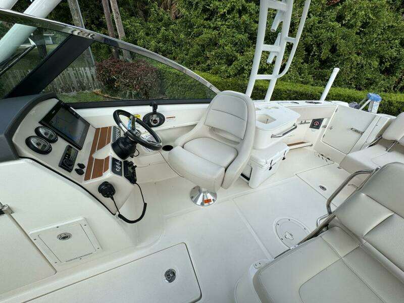 23ft Boston Whaler Yacht For Sale 23ft Boston Whaler Yacht For Sale