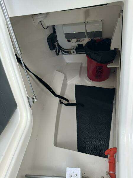 23ft Boston Whaler Yacht For Sale 23ft Boston Whaler Yacht For Sale