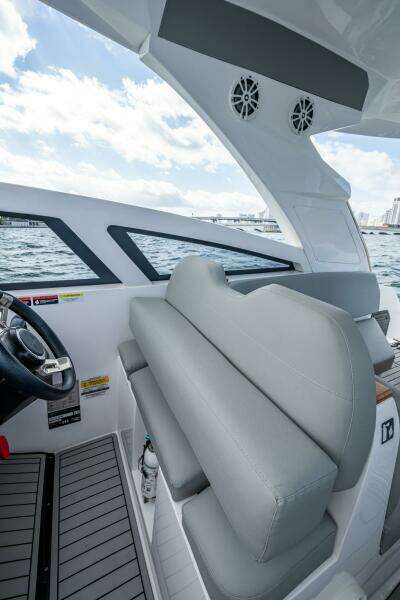 XURU 34ft NX Boats Yacht For Sale