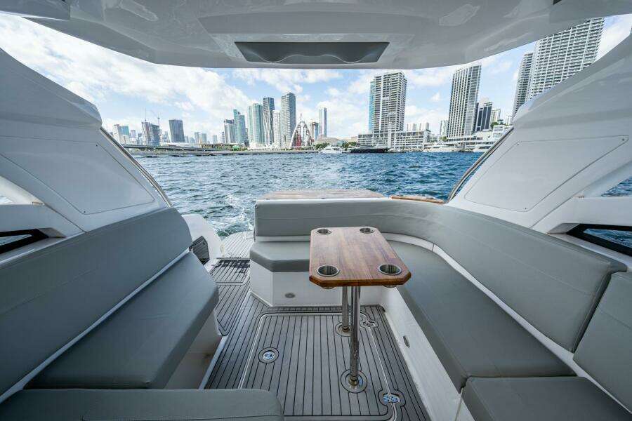 XURU 34ft NX Boats Yacht For Sale